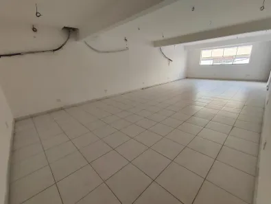 Prédio Comercial com 6 Quartos para alugar, 320m² no Centro, Macaé