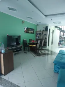 Sobrado com 3 Quartos à venda, 205m² no Capão do Embira, São Paulo