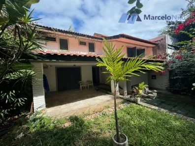 Casa com 8 Quartos para venda ou aluguel, 375m² no Pina, Recife