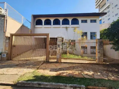 Sobrado com 5 Quartos à venda, 536m² no Jardim dos Estados, Campo Grande