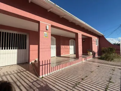 Casa com 4 Quartos para alugar, 250m² no Afonso Pena, São José dos Pinhais