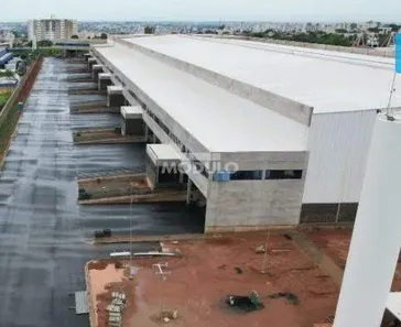 Galpão/Depósito/Armazém para alugar, 4640m² no Segismundo Pereira, Uberlândia