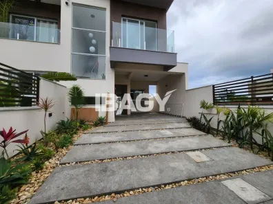 Casa com 3 Quartos para alugar, 160m² no Campeche, Florianópolis