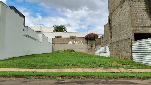 Lote/Terreno à venda, 366m² no Jardim do Lago, Uberaba