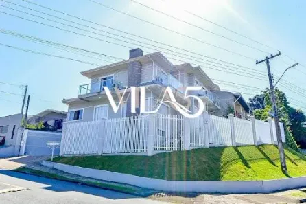 Casa com 3 Quartos à venda, 318m² no Novo Mundo, Curitiba