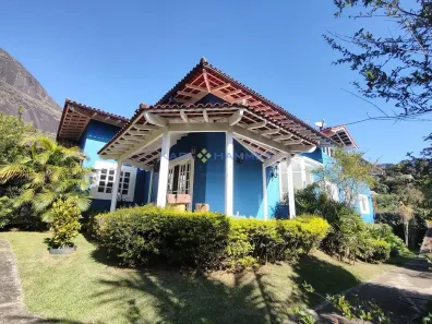 Casa de Condomínio com 5 Quartos à venda, 325m² no Samambaia, Petrópolis