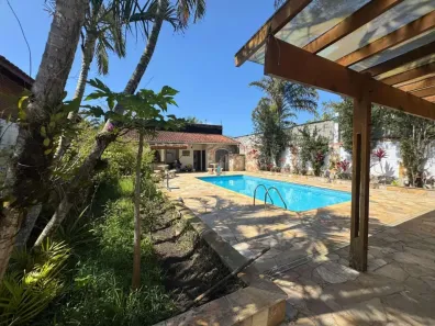 Casa com 4 Quartos à venda, 420m² no Corumbá, Itanhaém