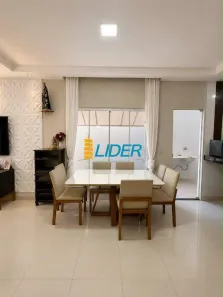 Casa com 2 Quartos à venda, 110000m² no Shopping Park, Uberlândia