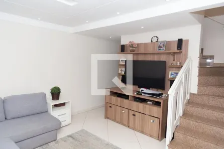 Casa com 3 Quartos para alugar, 250m² no Jardim Santa Mena, Guarulhos