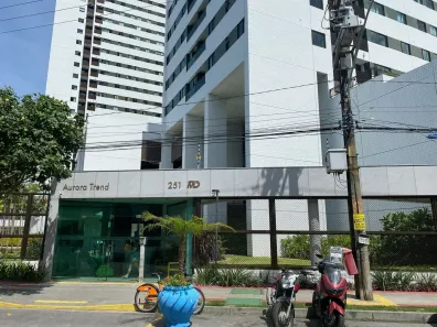 Apartamento com 2 Quartos para alugar, 60m² no Santo Amaro, Recife