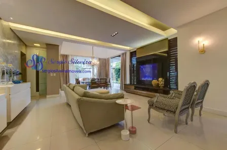 Casa com 4 Quartos à venda, 316m² no Pires Facanha, Eusébio
