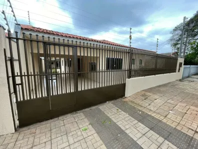 Casa com 3 Quartos para alugar, 170m² no Parque Residencial Eldorado, Maringá