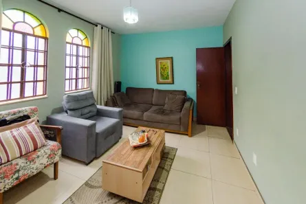 Casa com 4 Quartos à venda, 220m² no Jardim América, Belo Horizonte