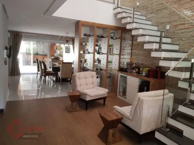 Casa com 4 Quartos à venda, 356m² no Jardim Textil, São Paulo