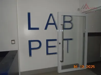 Sala Comercial para alugar, 400m² no Moinho Velho, São Paulo