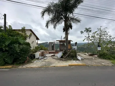 Lote/Terreno à venda, 313m² no Piratini, Gramado