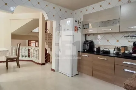 Casa com 5 Quartos à venda, 240m² no Itacorubi, Florianópolis
