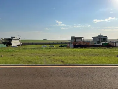 Lote/Terreno à venda, 303m² no FAG, Cascavel
