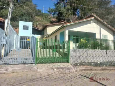 Casa com 4 Quartos à venda, 140m² no Benfica, São Luiz do Paraitinga