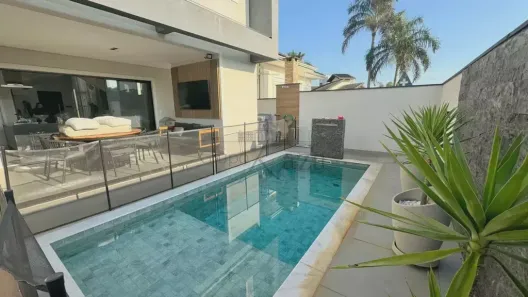 Sobrado com 3 Quartos à venda, 330m² no Urbanova, São José dos Campos