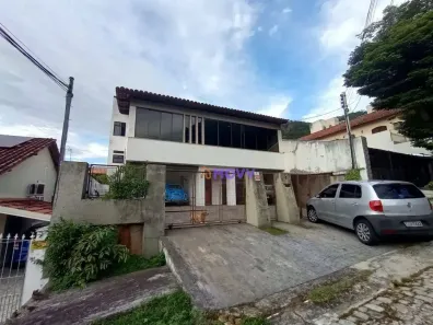 Casa com 6 Quartos à venda, 450m² no São Francisco, Niterói