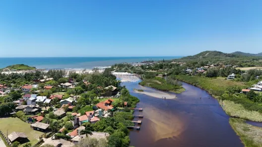 Casa com 3 Quartos à venda, 140m² no Praia da Ferrugem, Garopaba