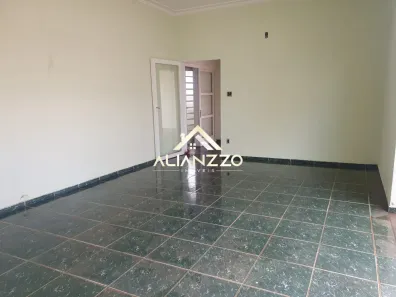 Casa com 3 Quartos para alugar, 142m² no Centro, Ribeirão Preto
