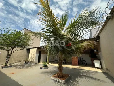 Casa com 3 Quartos à venda, 226m² no Parque Santa Rita, Goiânia