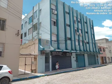 Apartamento com 2 Quartos para alugar, 35m² no Centro, Rio Grande