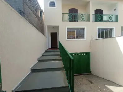 Sobrado com 3 Quartos à venda, 214m² no Vila Pita, São Paulo
