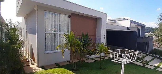 Casa de Condomínio com 3 Quartos para alugar, 250m² no Bosque, Vinhedo
