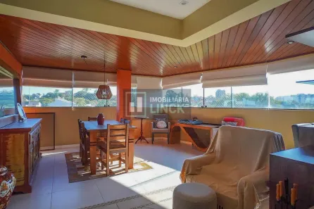 Apartamento com 3 Quartos para alugar, 113m² no Jardim Itu, Porto Alegre