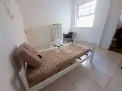 Kitnet com 1 Quarto para alugar, 25m² no Floresta, Porto Alegre