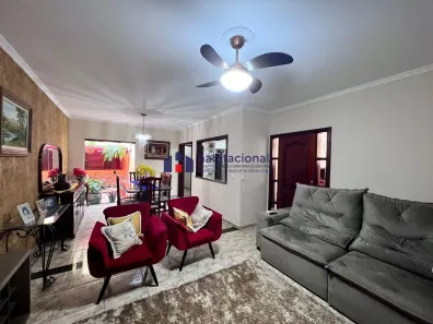 Casa com 3 Quartos à venda, 187m² no Jardim Abolição de Lourenço Dias, Araras