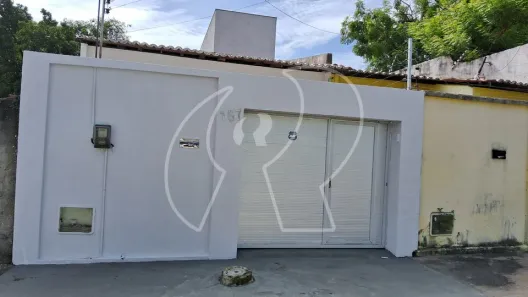 Casa com 2 Quartos para alugar, 120m² no Messejana, Fortaleza