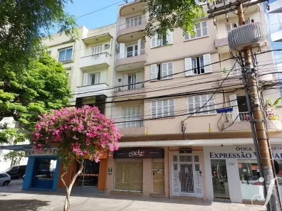 Apartamento com 2 Quartos à venda, 70m² no Moinhos de Vento, Porto Alegre