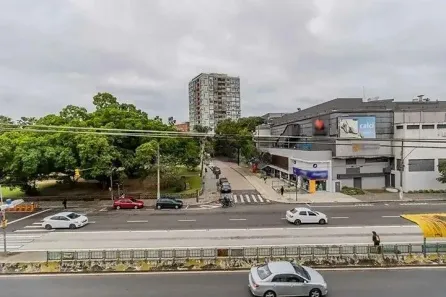 Sala Comercial com 2 Quartos à venda, 68m² no Azenha, Porto Alegre