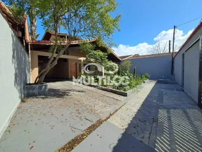 Casa com 1 Quarto para alugar, 128m² no Tupi, Praia Grande