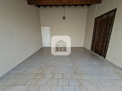 Casa com 3 Quartos à venda, 129m² no Jardim Patrícia, Uberlândia