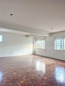 Sala Comercial à venda, 47m² no Petrópolis, Porto Alegre