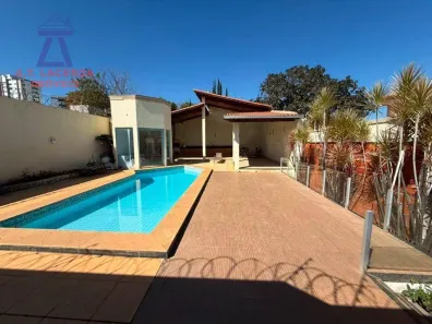 Lote/Terreno à venda, 230m² no Ibituruna, Montes Claros