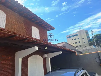 Casa com 4 Quartos para alugar, 275m² no Santa Efigênia, Belo Horizonte