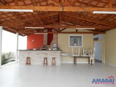 Casa com 6 Quartos à venda, 350m² no Centro, Jacareí