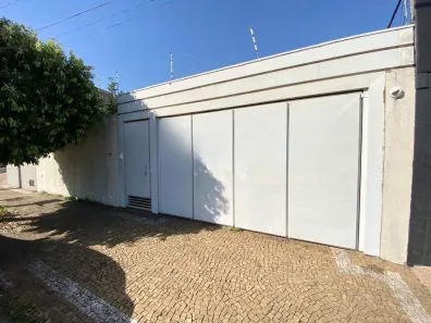 Casa com 3 Quartos à venda, 190m² no Somenzari, Marília