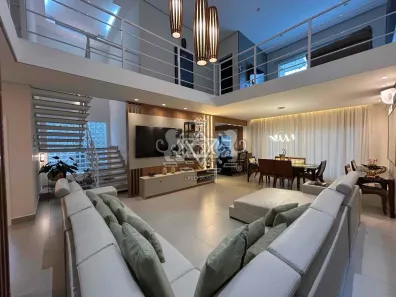 Sobrado com 4 Quartos à venda, 264m² no Cidade Jardim, Caraguatatuba