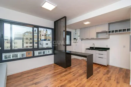 Apartamento com 2 Quartos para alugar, 60m² no Santana, Porto Alegre