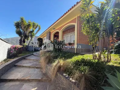 Casa com 3 Quartos à venda, 262m² no Jardim dos Estados, Poços de Caldas