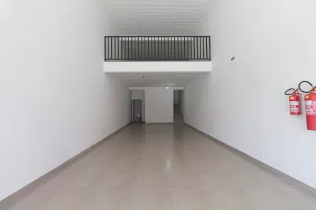 Ponto Comercial com 4 Quartos para alugar, 125m² no Vila Antonieta, São Paulo