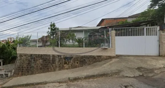Casa com 3 Quartos à venda, 100m² no Barreiros, São José