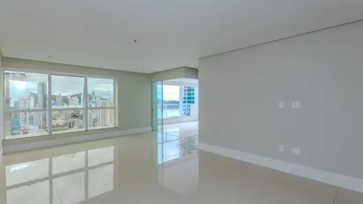 Apartamento com 4 Quartos à venda, 170m² no Centro, Balneário Camboriú